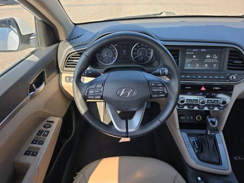 Used 2019 Hyundai Elantra Value Edition w/ Winter Weather Package FWD image 14