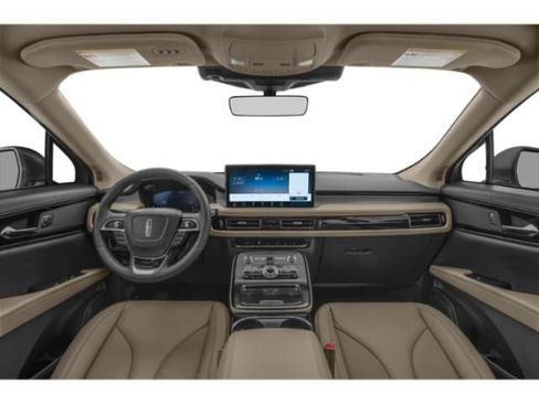 Used 2023 Lincoln Nautilus FWD w/ Premium Package image 9