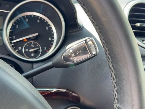 Used 2012 Mercedes-Benz GL 450 4MATIC image 16