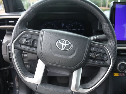 Certified 2025 Toyota Tacoma Limited AWD/4WD image 14