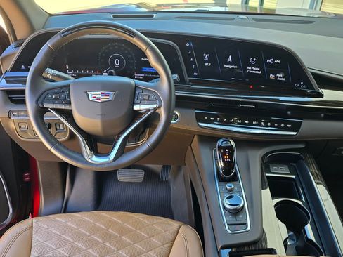 Used 2022 Cadillac Escalade ESV Premium Luxury w/ Performance Package RWD image 20