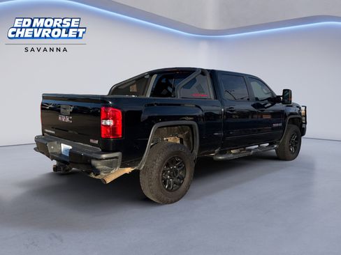 Used 2017 GMC Sierra 2500 SLT w/ All Terrain X HD Package image 5