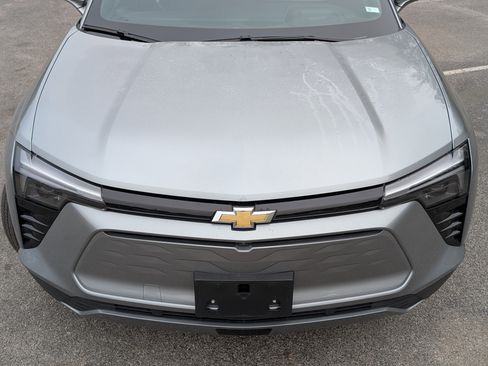 Used 2024 Chevrolet Blazer EV LT AWD/4WD image 12