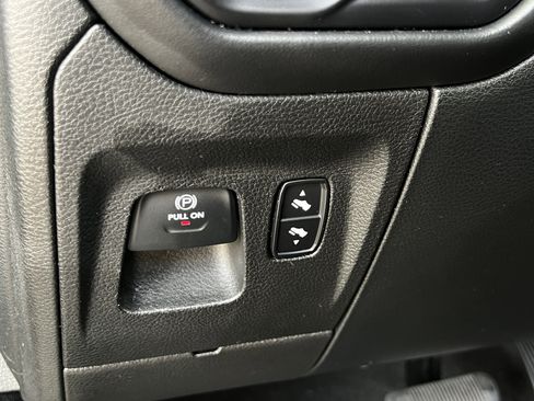 Used 2019 RAM 1500 Limited w/ Advanced Safety Group AWD/4WD image 23