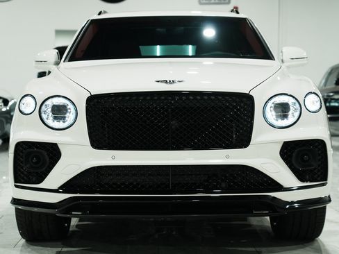 Used 2022 Bentley Bentayga Speed image 3