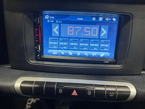 Used 2015 smart fortwo pure RWD image 19