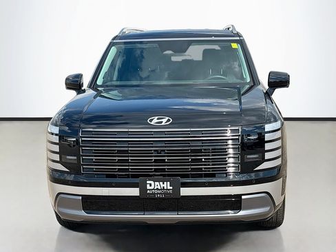 Certified 2026 Hyundai Palisade Limited AWD/4WD image 3