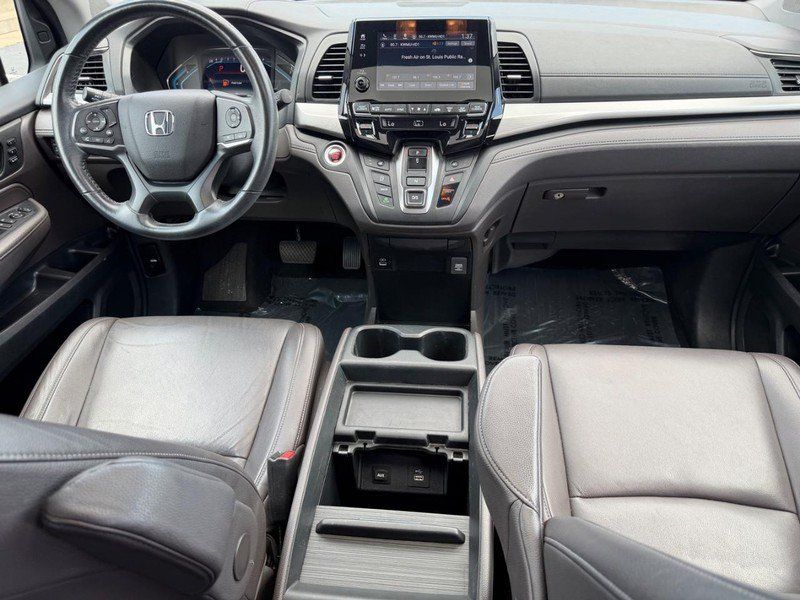 Used 2023 Honda Odyssey EX-L image 12