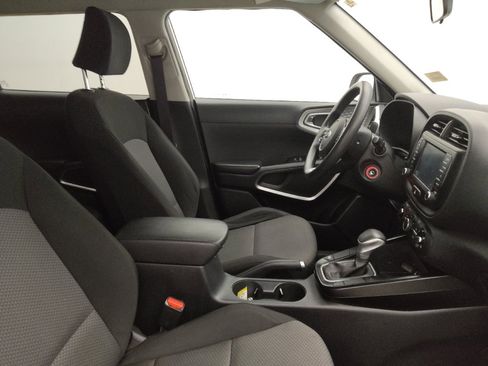 Used 2020 Kia Soul LX FWD image 21