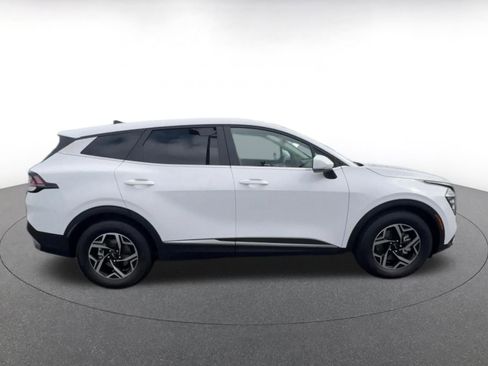 Used 2025 Kia Sportage LX FWD image 16