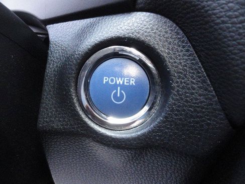 Used 2020 Toyota RAV4 XLE w/ Convenience Package AWD/4WD image 25
