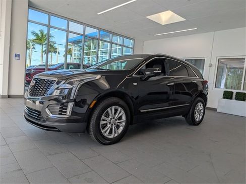 Used 2022 Cadillac XT5 Luxury image 3