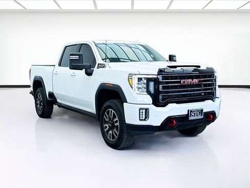 Used 2022 GMC Sierra 2500 AT4 w/ AT4 Premium Plus Package image 3