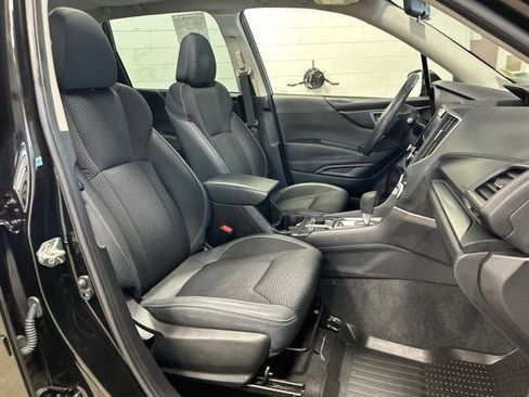 Used 2023 Subaru Forester Premium AWD/4WD image 12