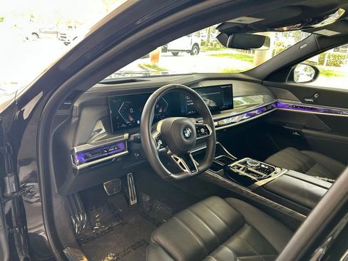 Used 2025 BMW 740i RWD image 6