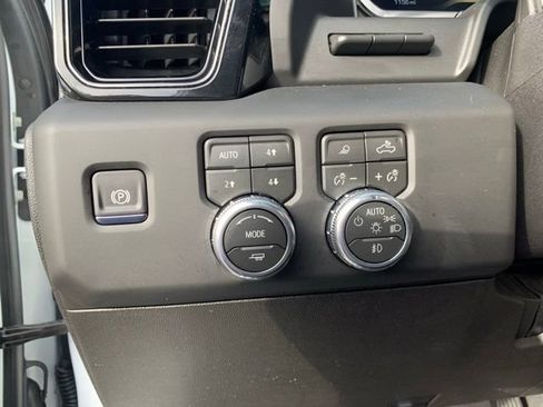 Used 2026 GMC Sierra 2500 AT4 w/ AT4 Premium Plus Package AWD/4WD image 25
