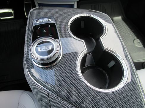 New 2027 Cadillac Optiq Sport RWD image 34