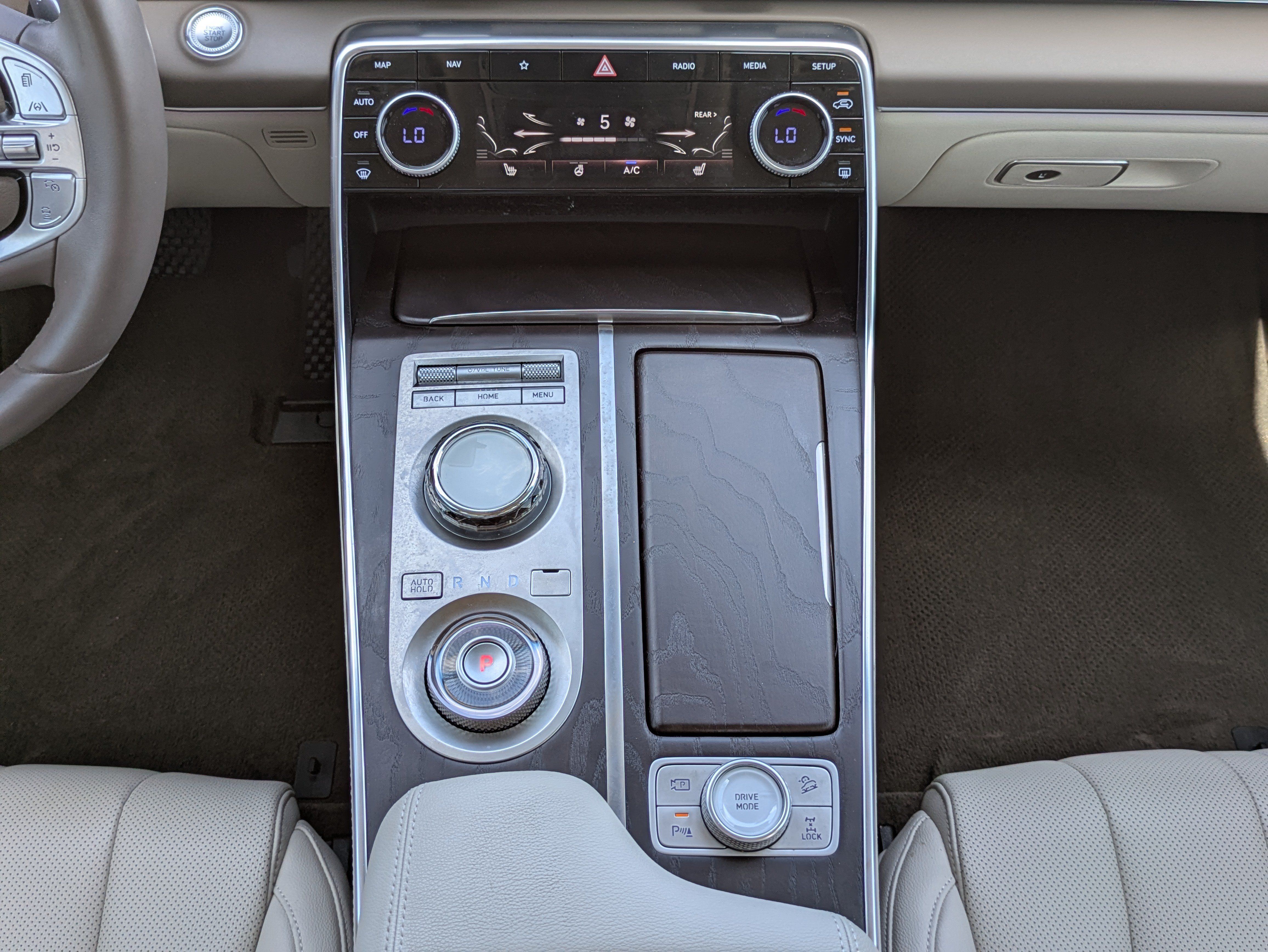 Used 2024 Genesis GV80 2.5T AWD/4WD image 19