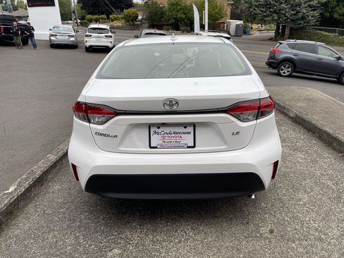 Certified 2023 Toyota Corolla LE w/ Carpet Mat Package (TMS) FWD image 6