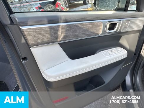 Used 2024 Hyundai Santa Fe Calligraphy image 10