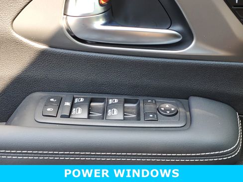 New 2026 Chrysler Pacifica Select image 22