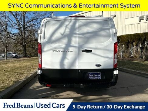 Used 2019 Ford Transit 250 130 Low Roof image 8