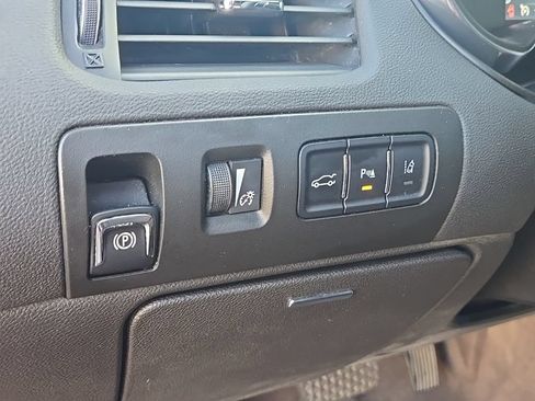 Used 2014 Chevrolet Impala LT FWD image 13