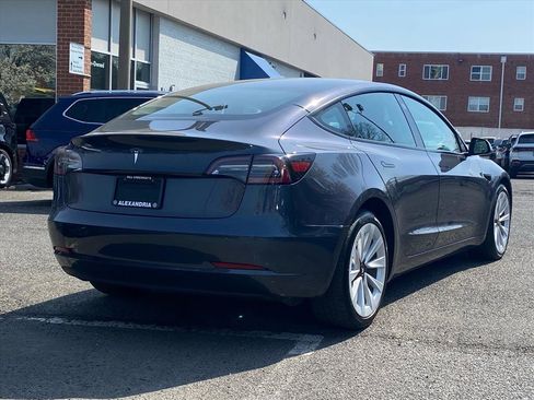 Used 2023 Tesla Model 3 Standard Range image 3
