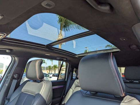 Used 2024 Jeep Wagoneer Launch Edition image 29