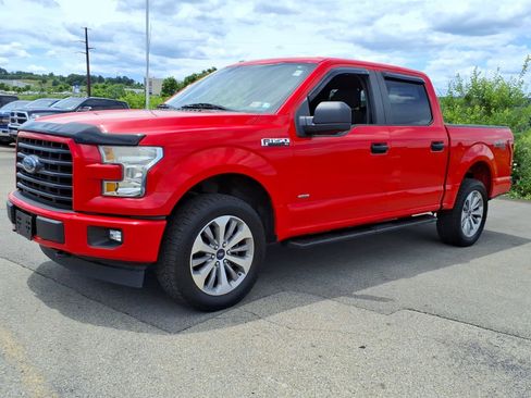 Used 2017 Ford F150 XL w/ Equipment Group 101A Mid AWD/4WD image 3