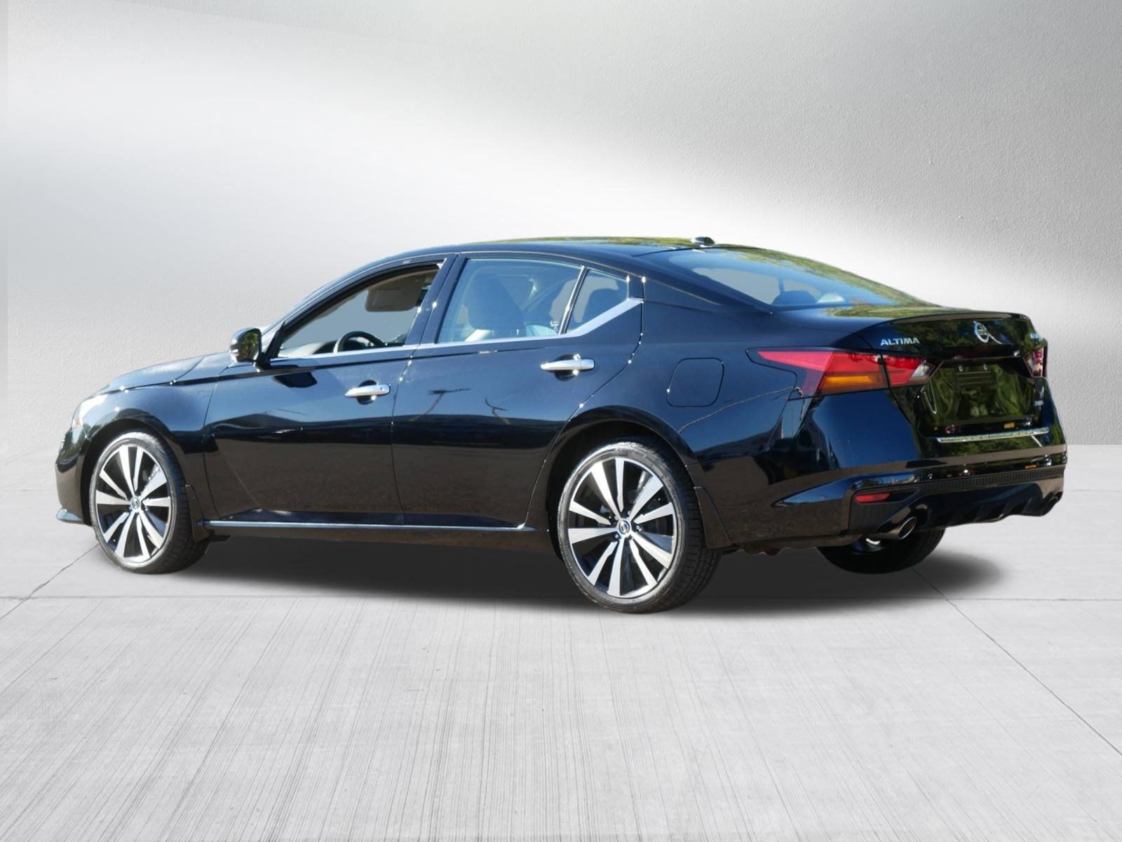 Used 2021 Nissan Altima 2.5 Platinum AWD/4WD image 5