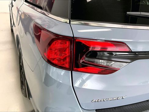Used 2024 Honda Odyssey Sport image 27