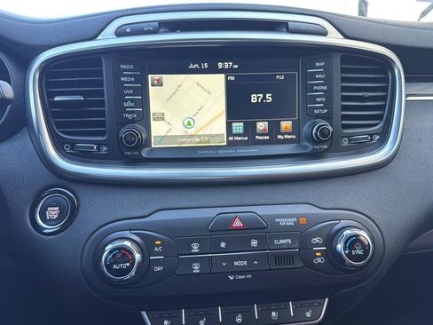 Used 2016 Kia Sorento SX FWD image 19