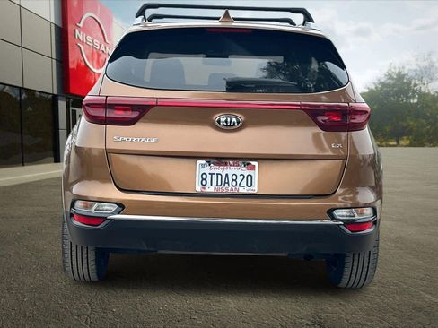 Used 2021 Kia Sportage EX image 8