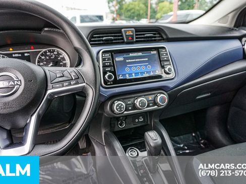 Used 2024 Nissan Versa SV FWD image 31