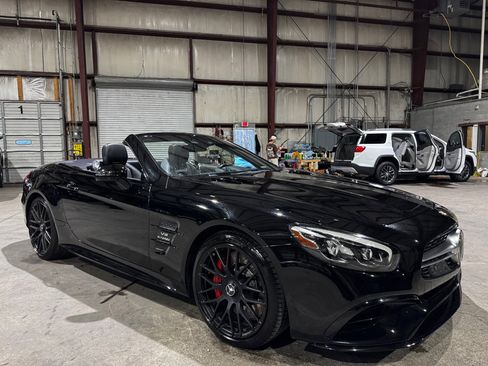 Used 2017 Mercedes-Benz SL 63 AMG image 12