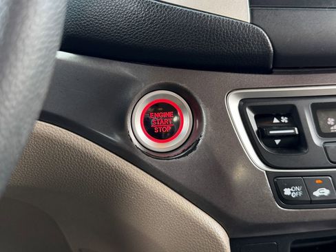 Used 2016 Honda Pilot LX image 25