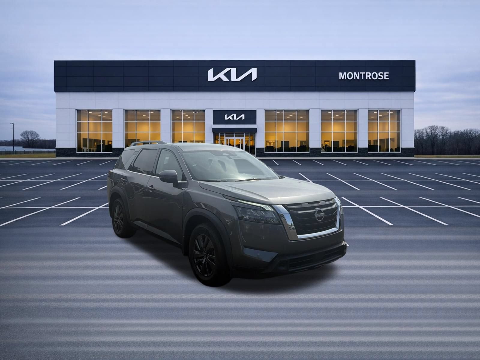 Used 2023 Nissan Pathfinder SV AWD/4WD image 3