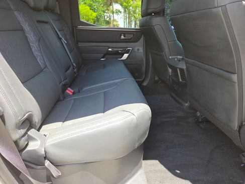 Used 2025 Toyota Tundra Limited AWD/4WD image 13