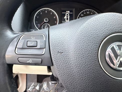 Used 2012 Volkswagen Tiguan SEL image 16