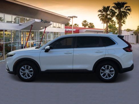 Used 2023 Honda CR-V LX image 6