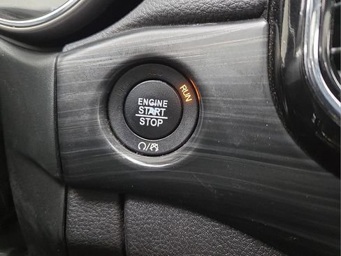 Used 2020 Jeep Grand Cherokee Altitude image 20