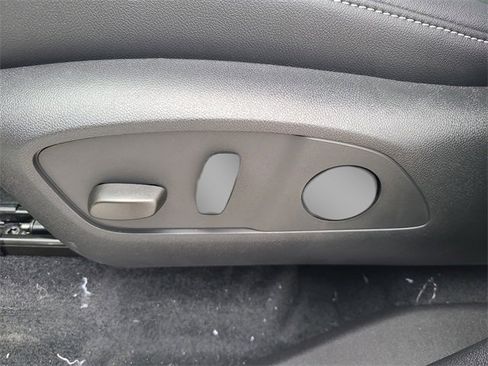 New 2026 Chevrolet Traverse LT w/ Midnight/Sport Edition image 25