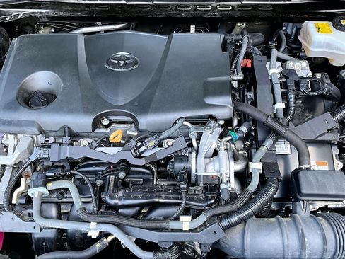 Certified 2018 Toyota Camry XLE w/ Audio Package FWD image 33