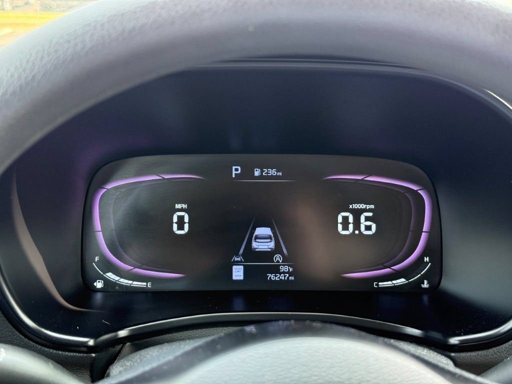 Used 2023 Kia Soul LX FWD image 31