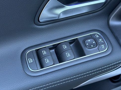 Certified 2025 Mercedes-Benz CLA 250 4MATIC image 12