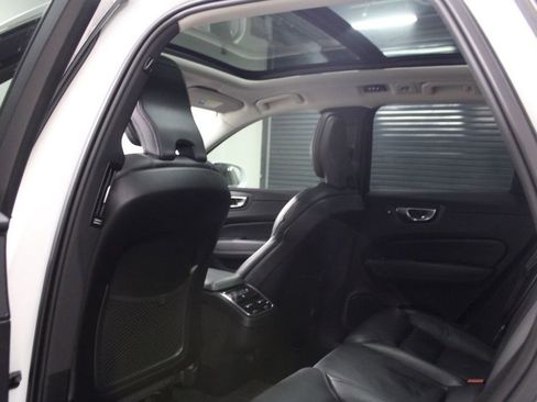 Used 2021 Volvo XC60 T6 Inscription w/ Advanced Package AWD/4WD image 29