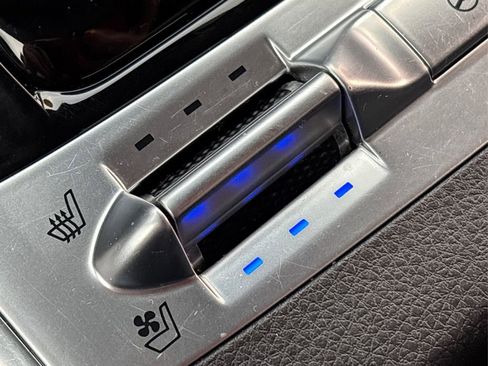 Used 2023 Kia Carnival SX Prestige image 42