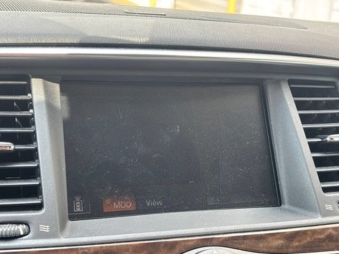 Used 2019 Nissan Armada Platinum w/ Captain's Chairs Package RWD image 12