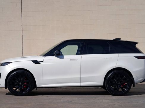 Used 2025 Land Rover Range Rover Sport Dynamic SE AWD/4WD image 9